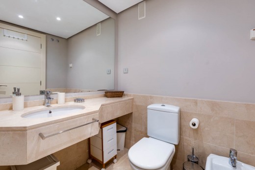 Resale - Apartment / Flat - Las Colinas