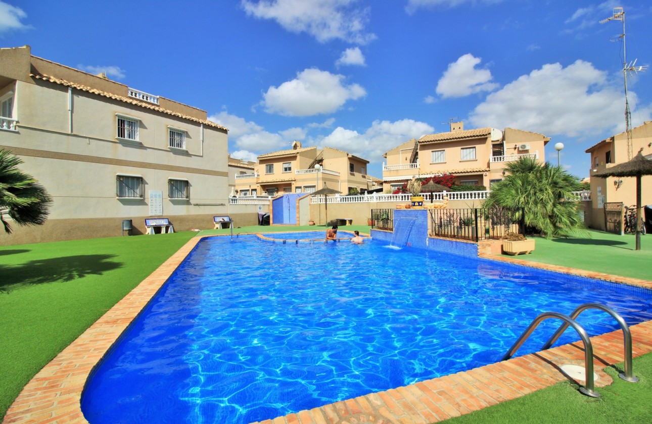 Resale - Townhouse - Villamartin - PAU 8