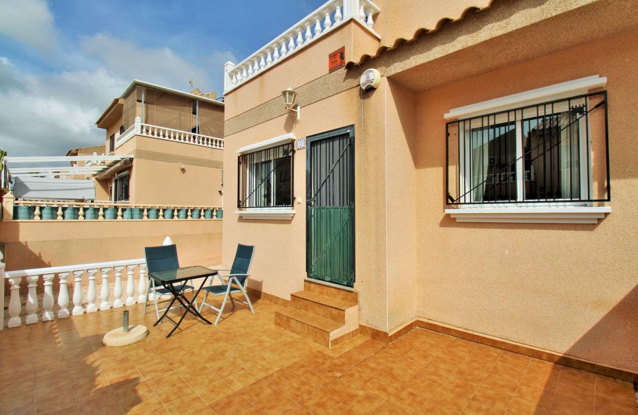 Resale - Townhouse - Villamartin - PAU 8