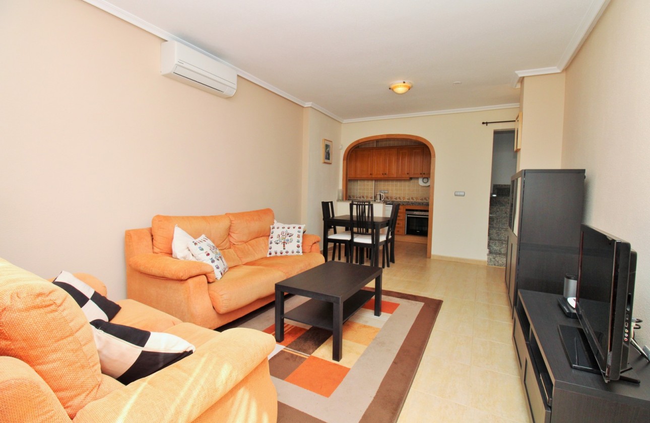 Resale - Townhouse - Villamartin - PAU 8