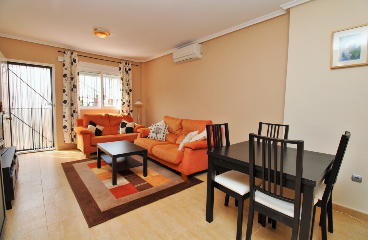 Resale - Townhouse - Villamartin - PAU 8