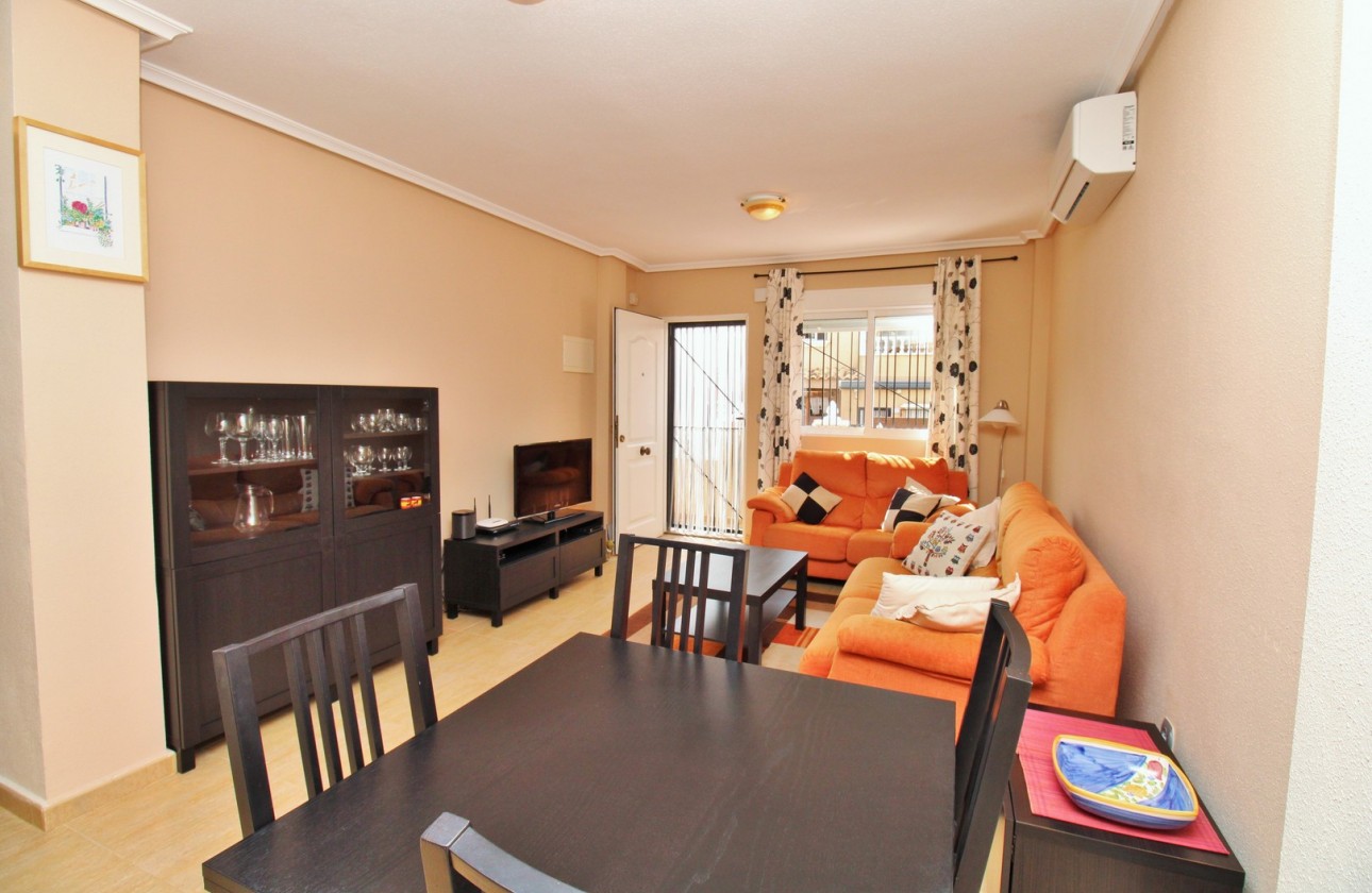 Resale - Townhouse - Villamartin - PAU 8