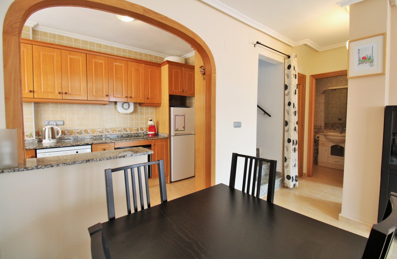 Resale - Townhouse - Villamartin - PAU 8