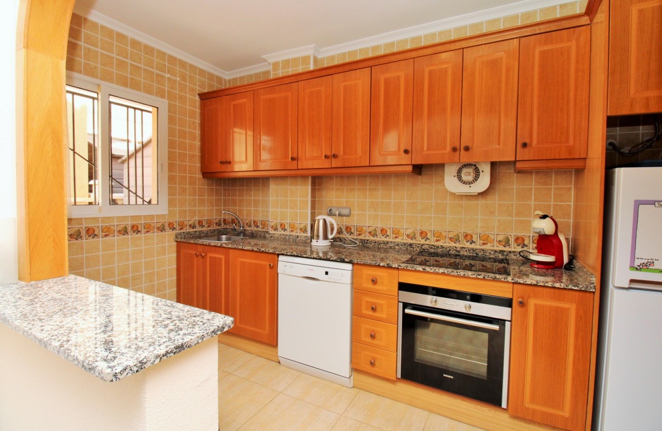 Resale - Townhouse - Villamartin - PAU 8