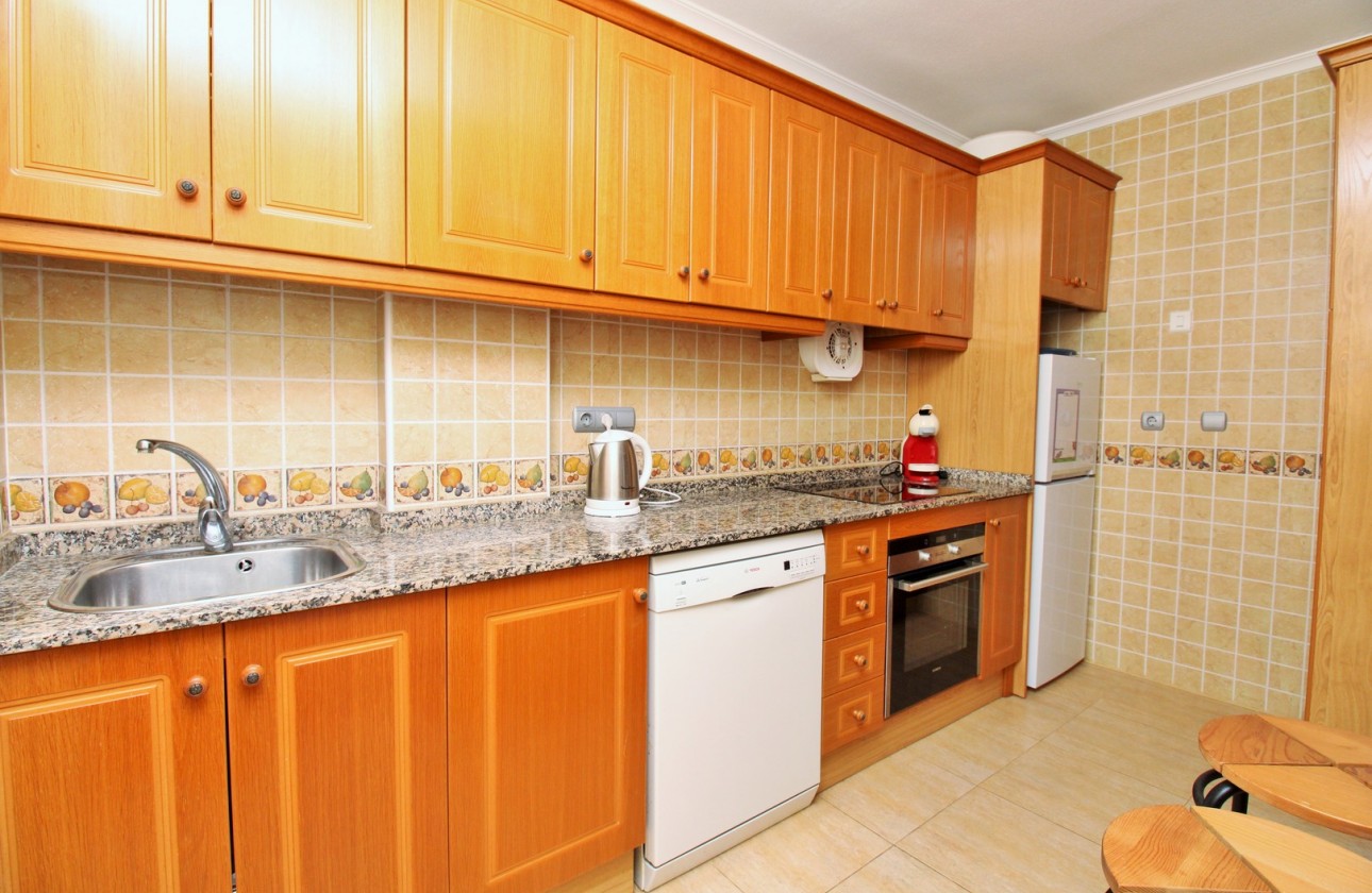 Resale - Townhouse - Villamartin - PAU 8