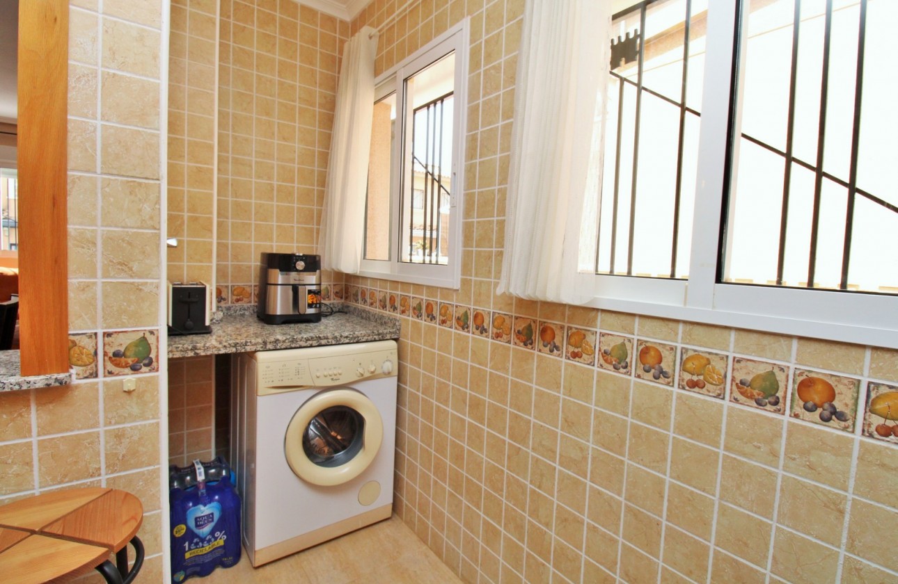 Resale - Townhouse - Villamartin - PAU 8