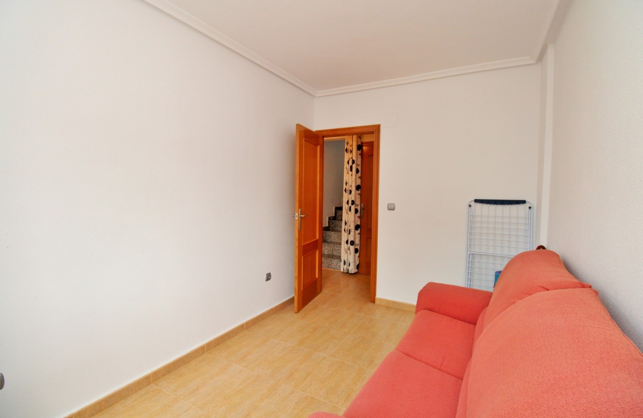 Resale - Townhouse - Villamartin - PAU 8