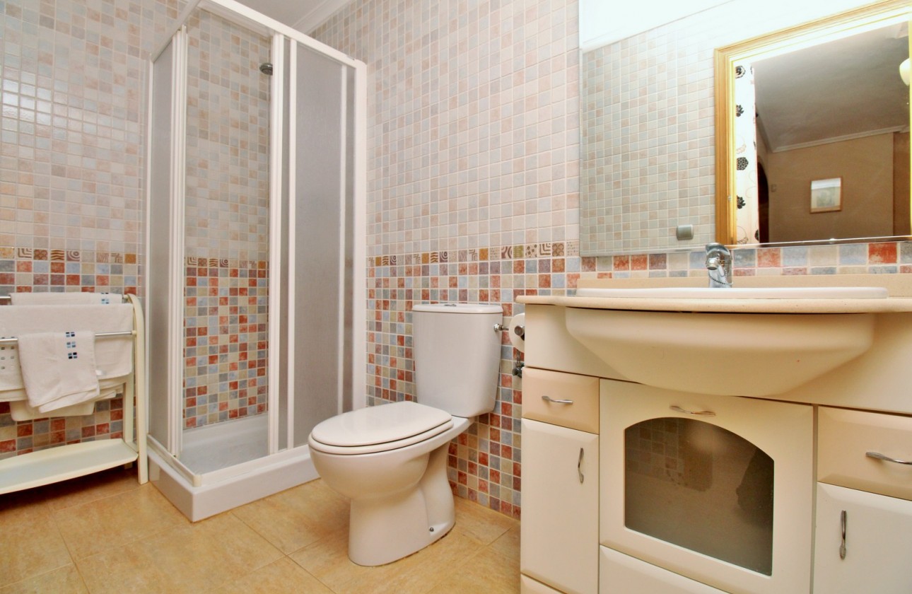 Resale - Townhouse - Villamartin - PAU 8