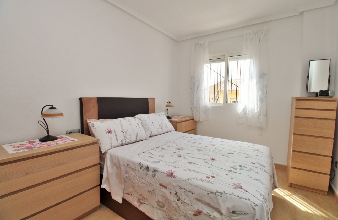 Resale - Townhouse - Villamartin - PAU 8