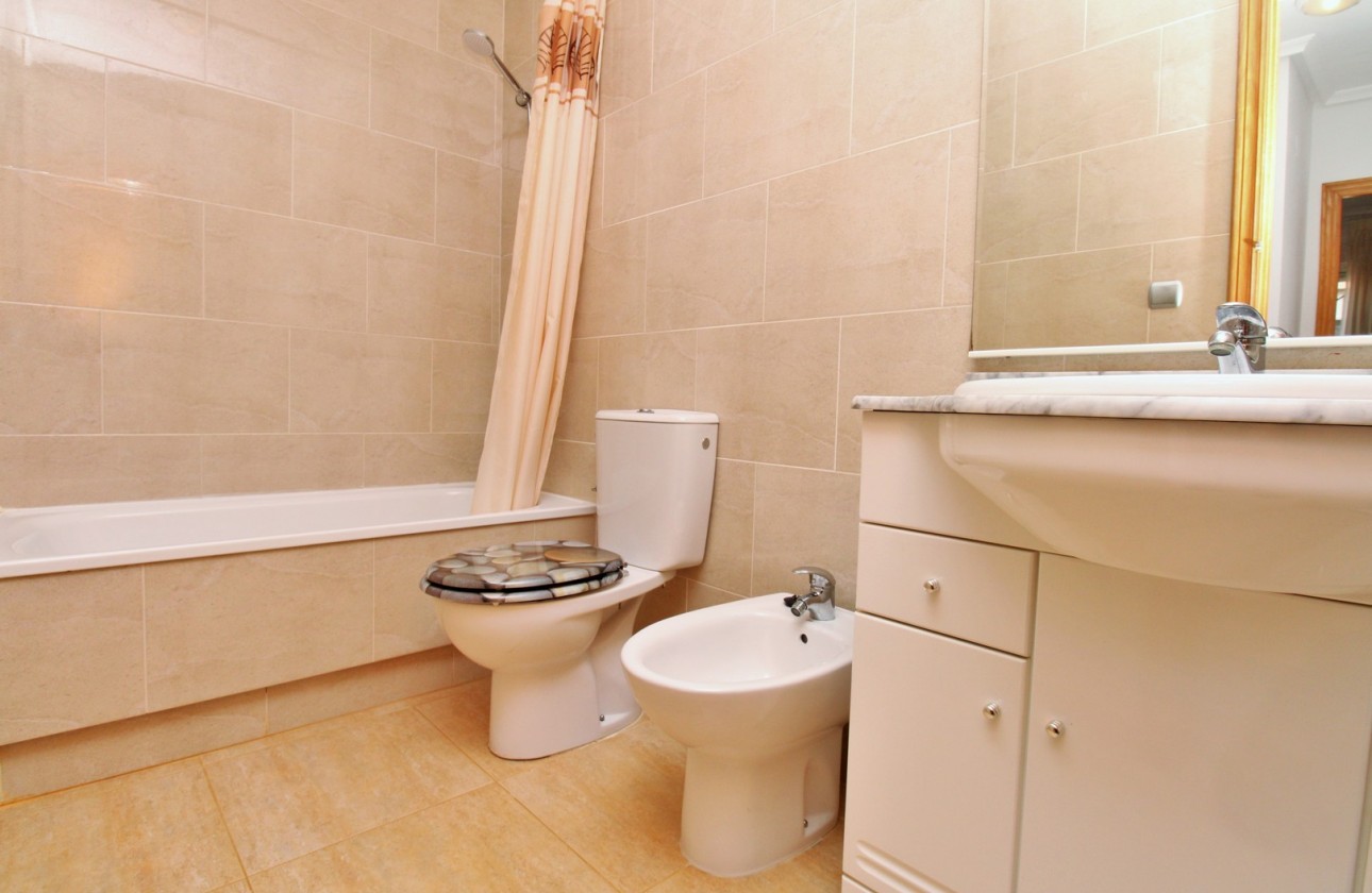 Resale - Townhouse - Villamartin - PAU 8