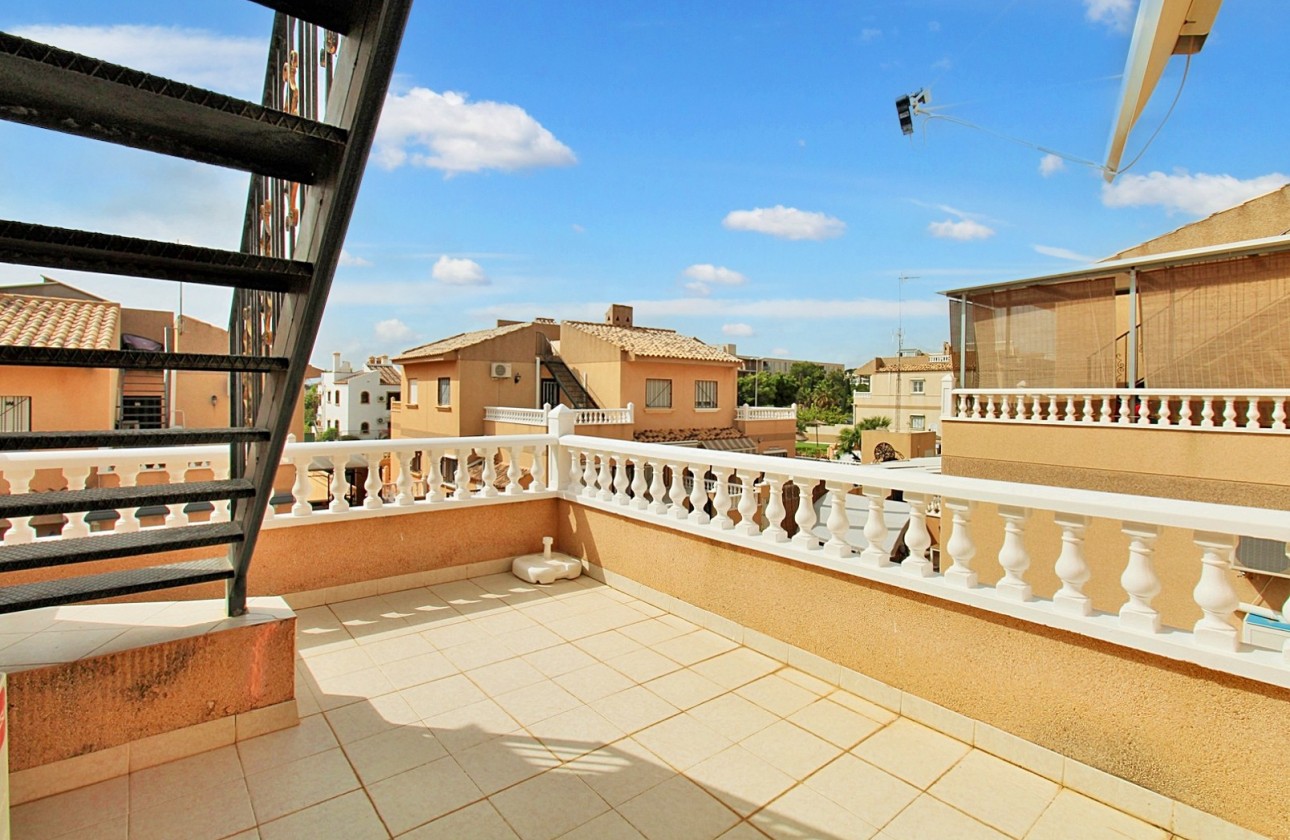 Resale - Townhouse - Villamartin - PAU 8