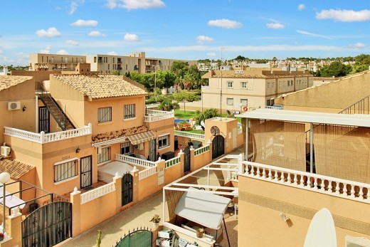 Resale - Townhouse - Villamartin - PAU 8