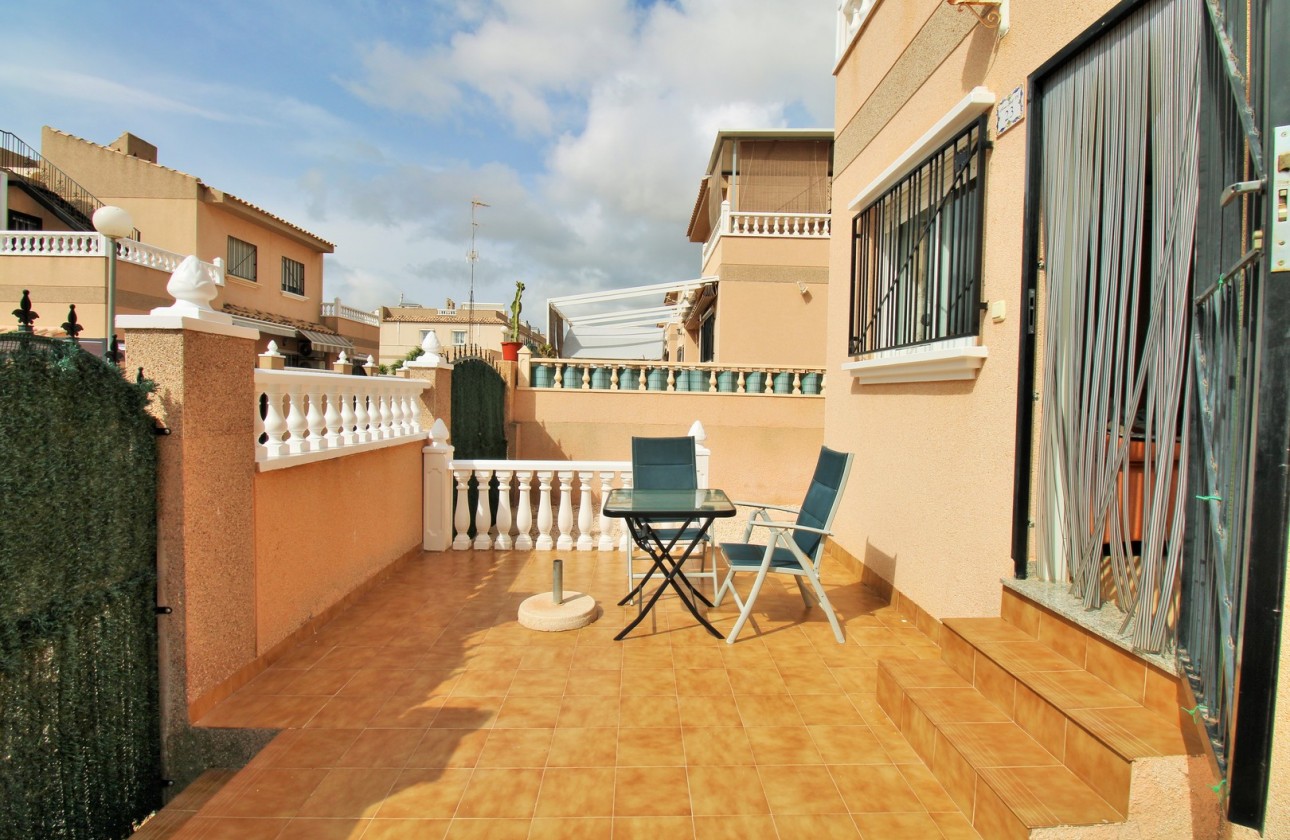 Resale - Townhouse - Villamartin - PAU 8