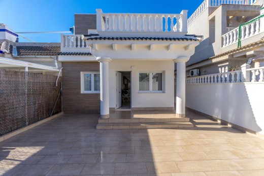 Resale - Villa - Torrevieja - El chaparral