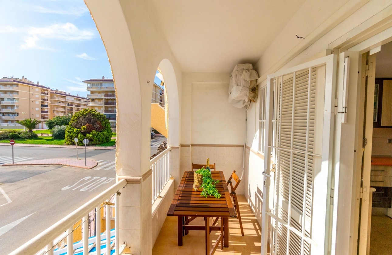 Reventa - Apartamento - Torrevieja - Los Europeos