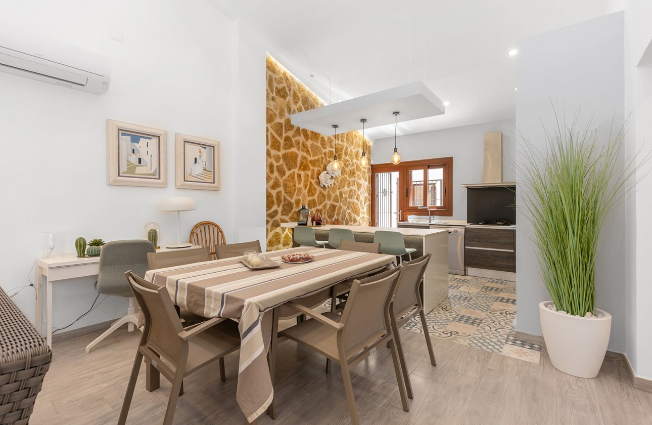 Reventa - Chalet - Orihuela - Orihuela Costa