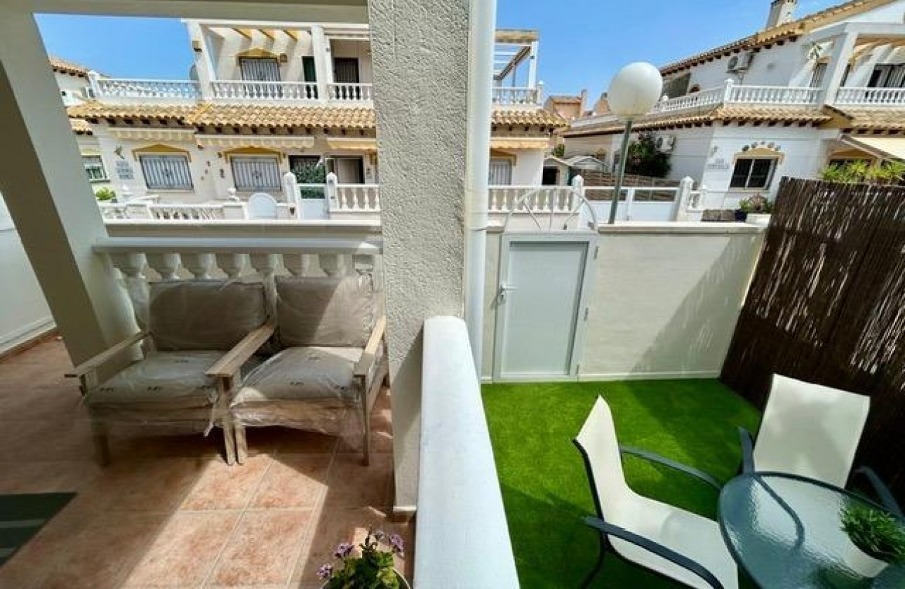 Återförsäljning - Terraced house - Orihuela - Urbanización Perla del Mar