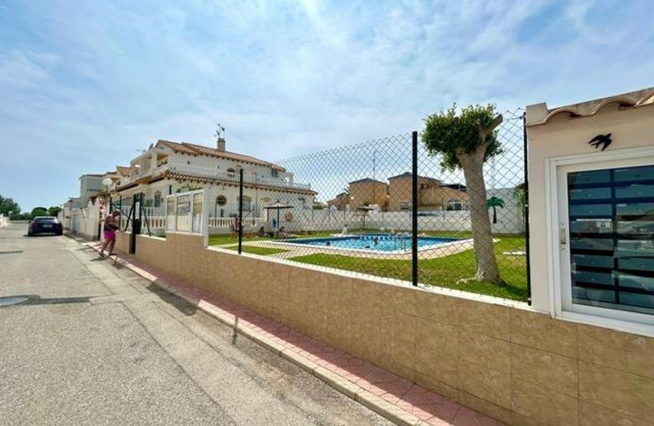 Återförsäljning - Terraced house - Orihuela - Urbanización Perla del Mar