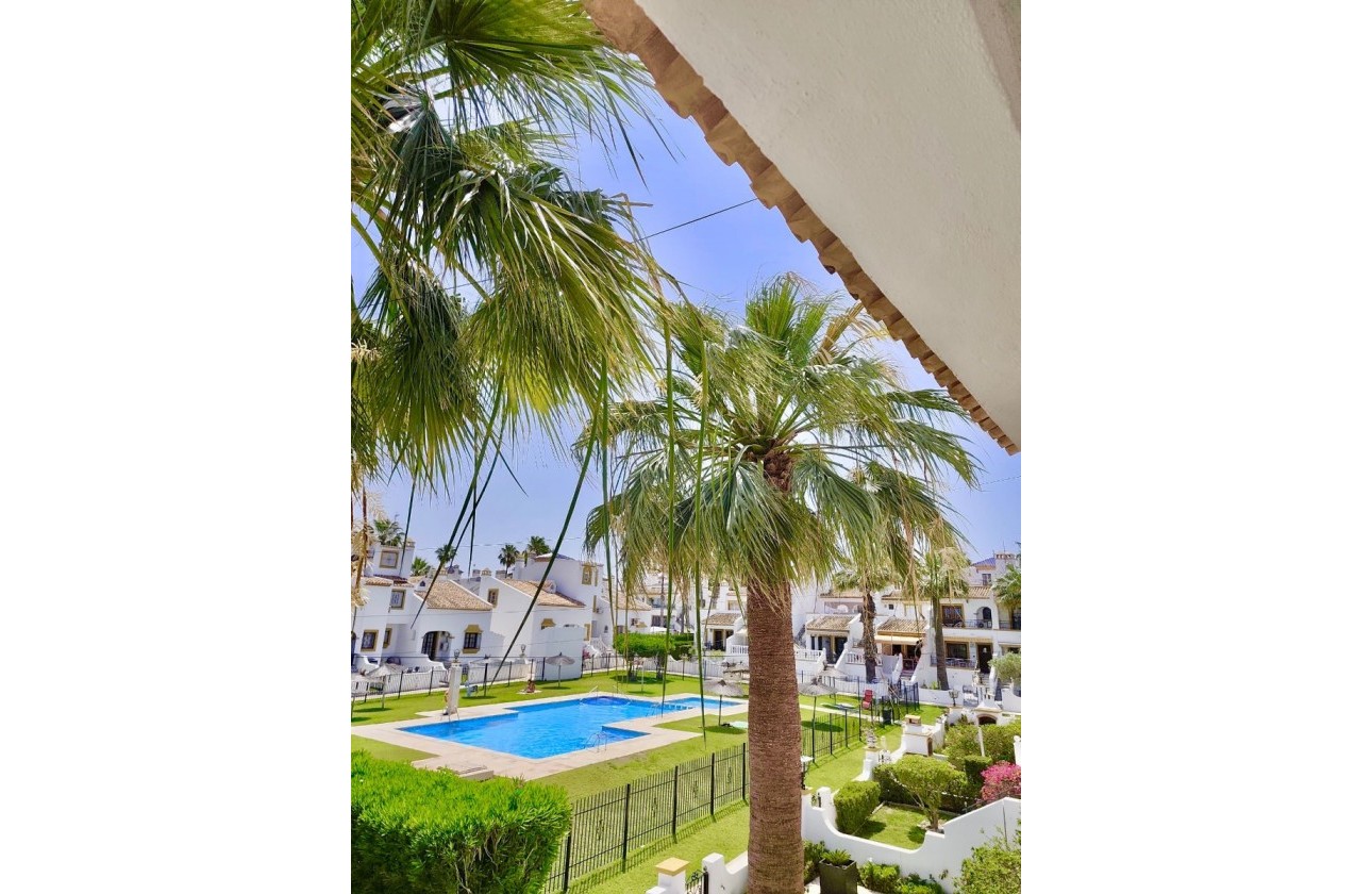 Resale - Apartment - Villamartin