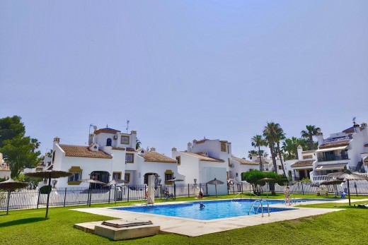 Resale - Apartment - Villamartin
