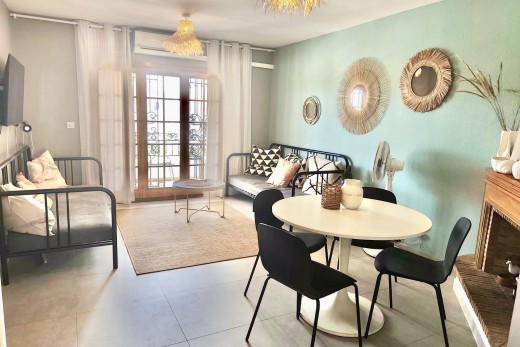 Resale - Apartment - Villamartin
