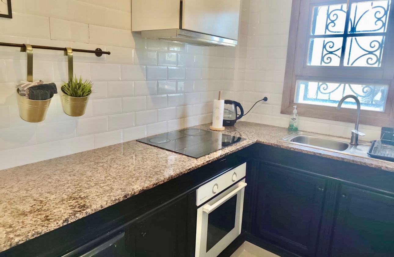Resale - Apartment - Villamartin