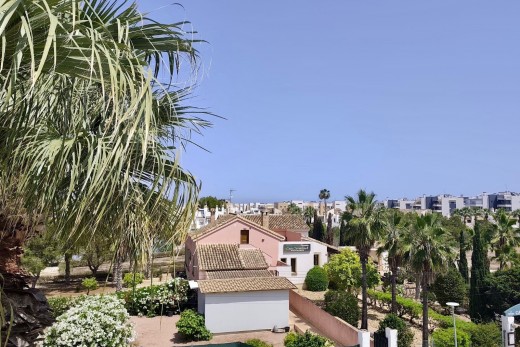 Resale - Apartment - Villamartin