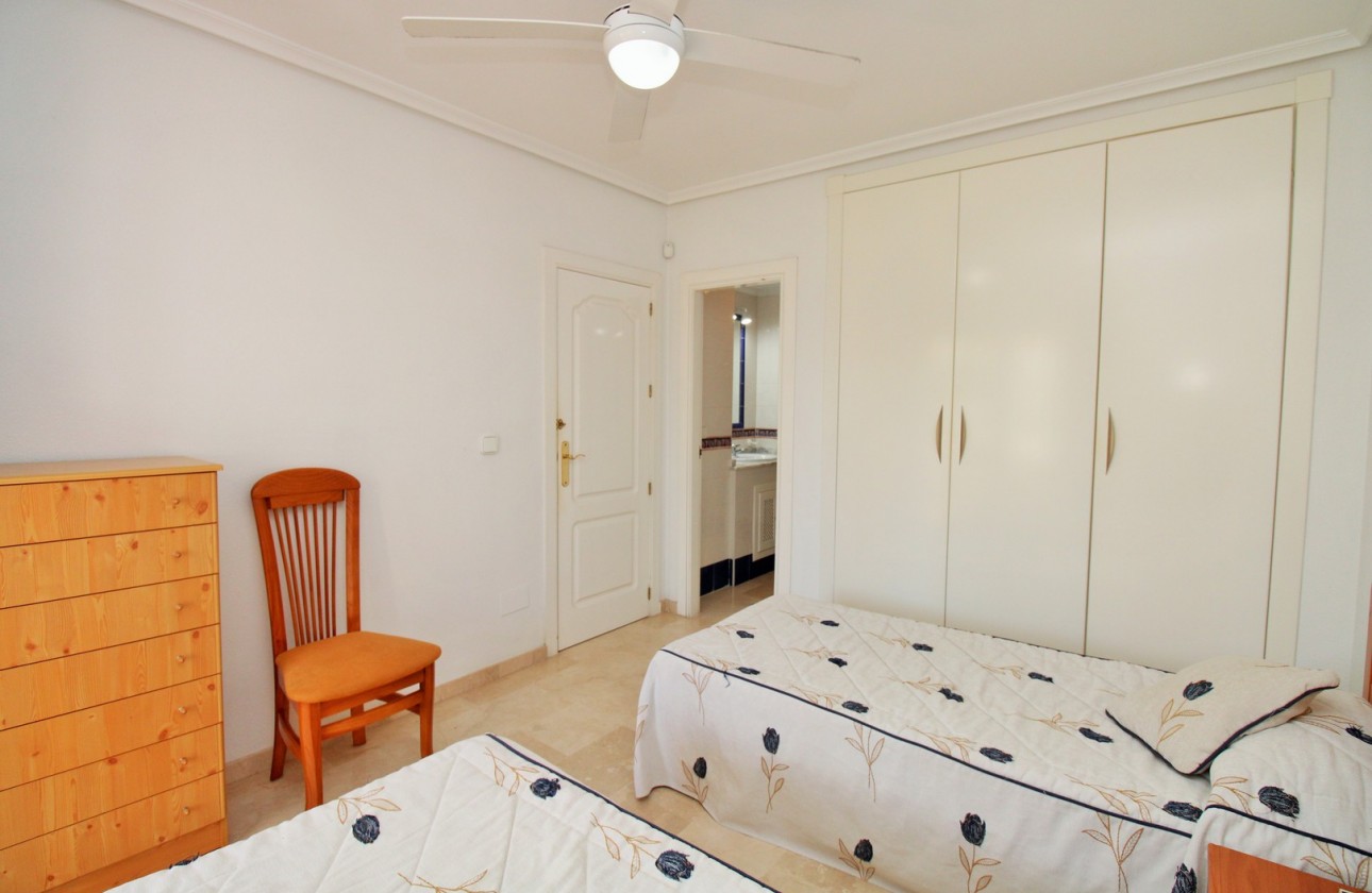 Reventa - Apartamento - Villamartin - Las Violetas