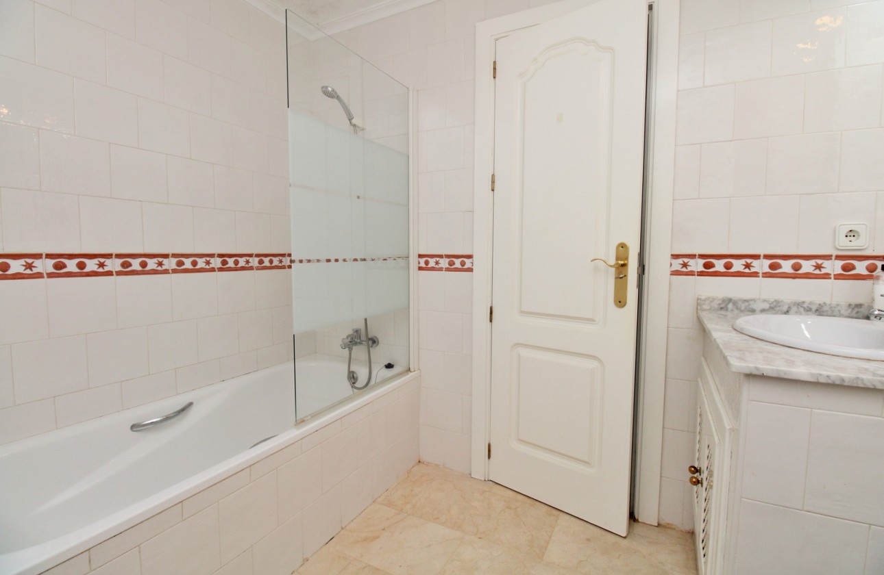 Reventa - Apartamento - Villamartin - Las Violetas