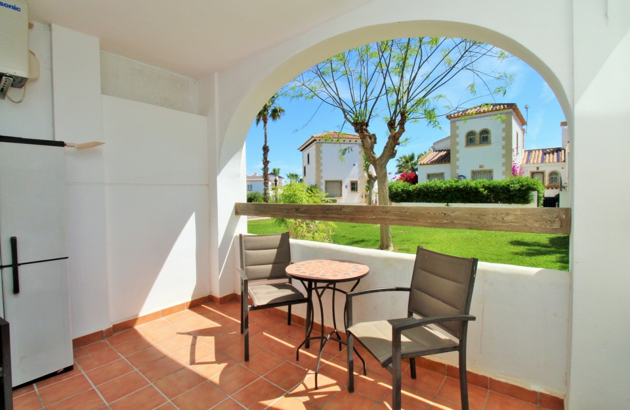 Reventa - Apartamento - Villamartin - Las Violetas