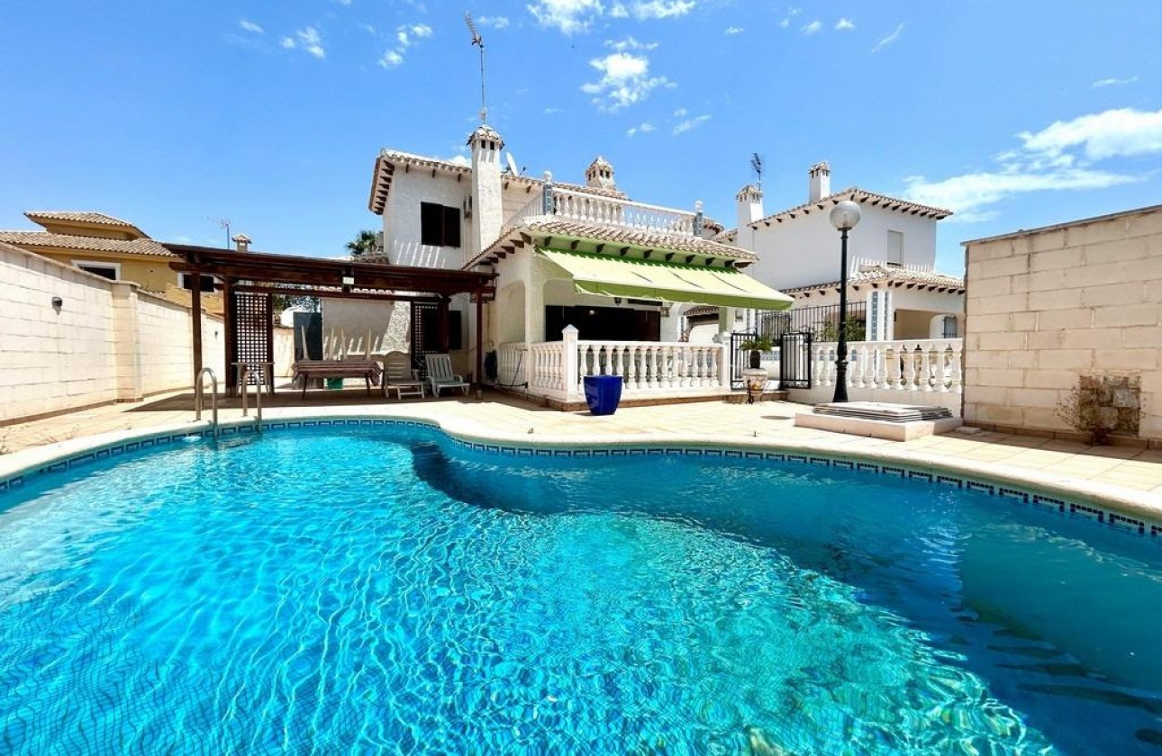 Reventa - Chalet - Orihuela Costa - La Zenia