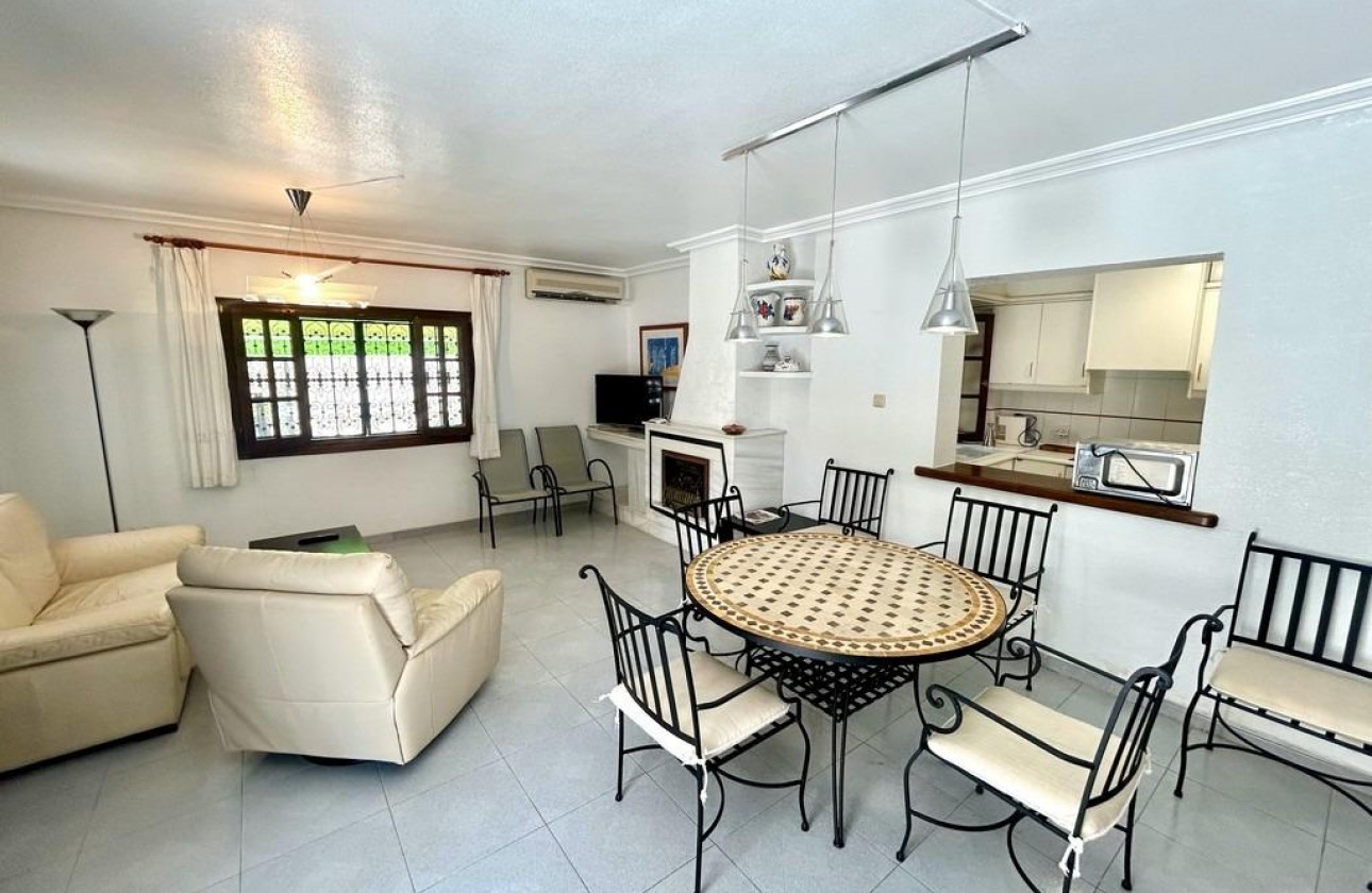 Reventa - Chalet - Orihuela Costa - La Zenia