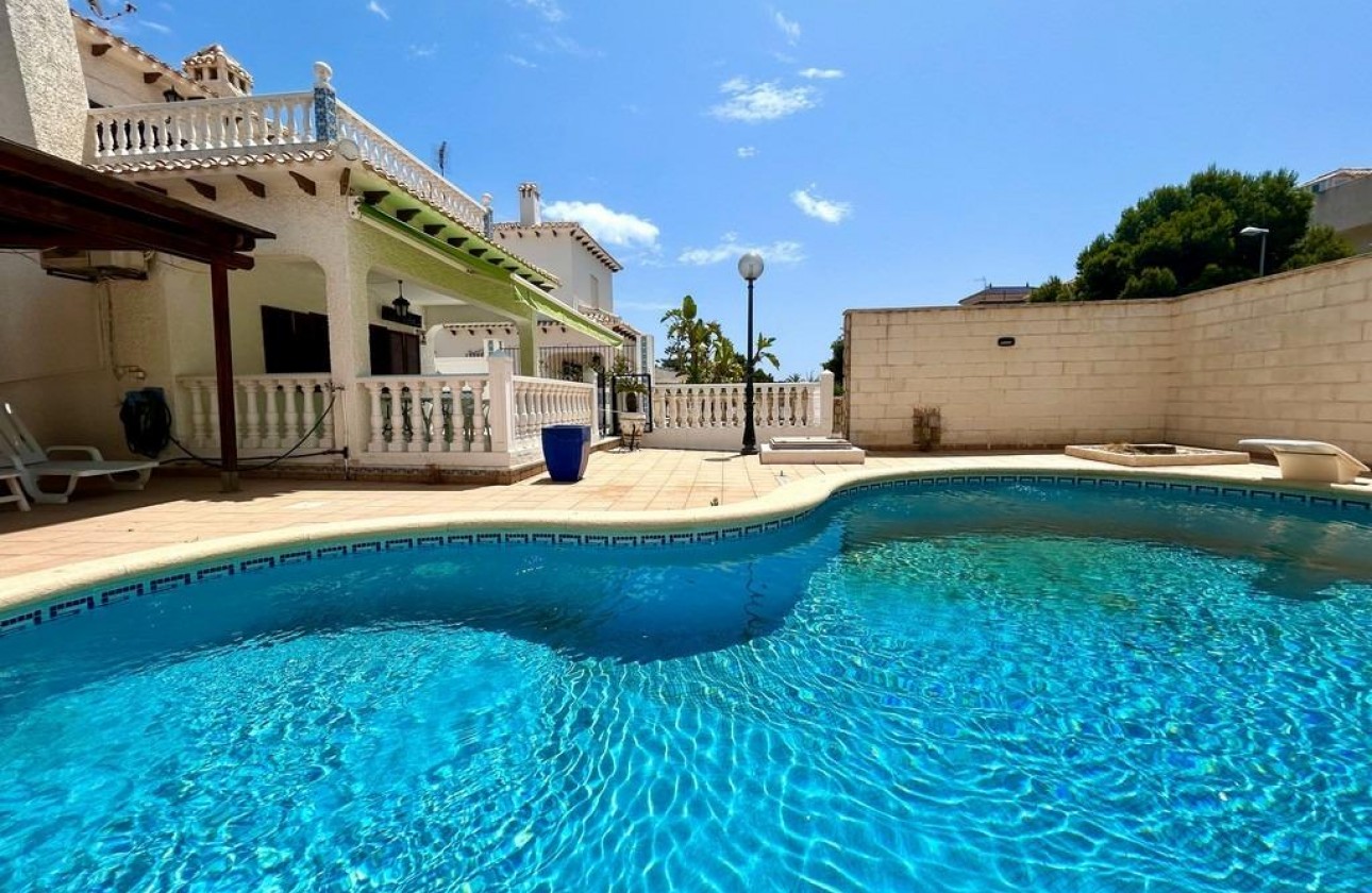 Reventa - Chalet - Orihuela Costa - La Zenia