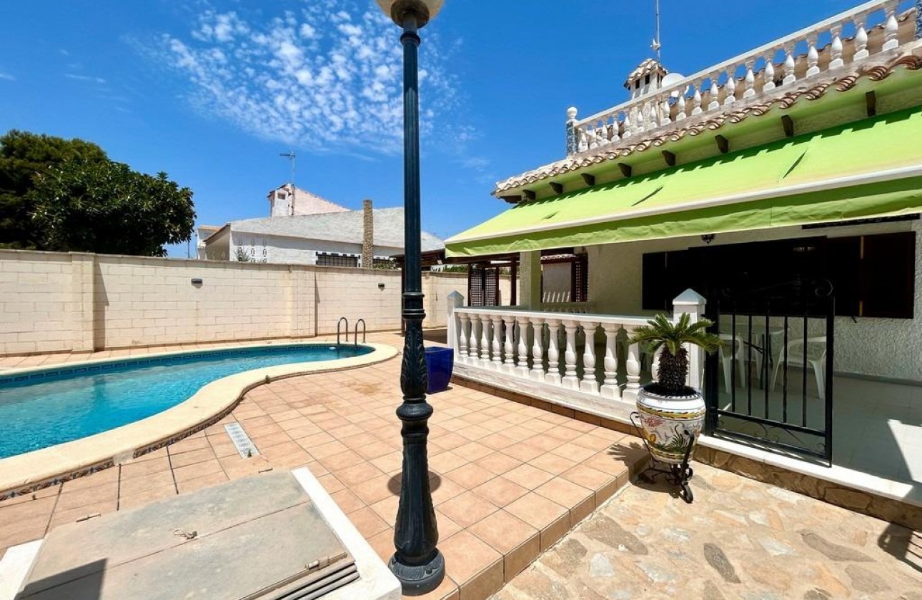 Reventa - Chalet - Orihuela Costa - La Zenia