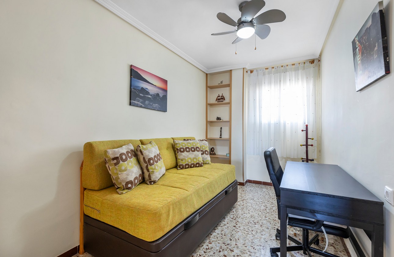 Resale - Apartment - Torrevieja - Rocio del Mar
