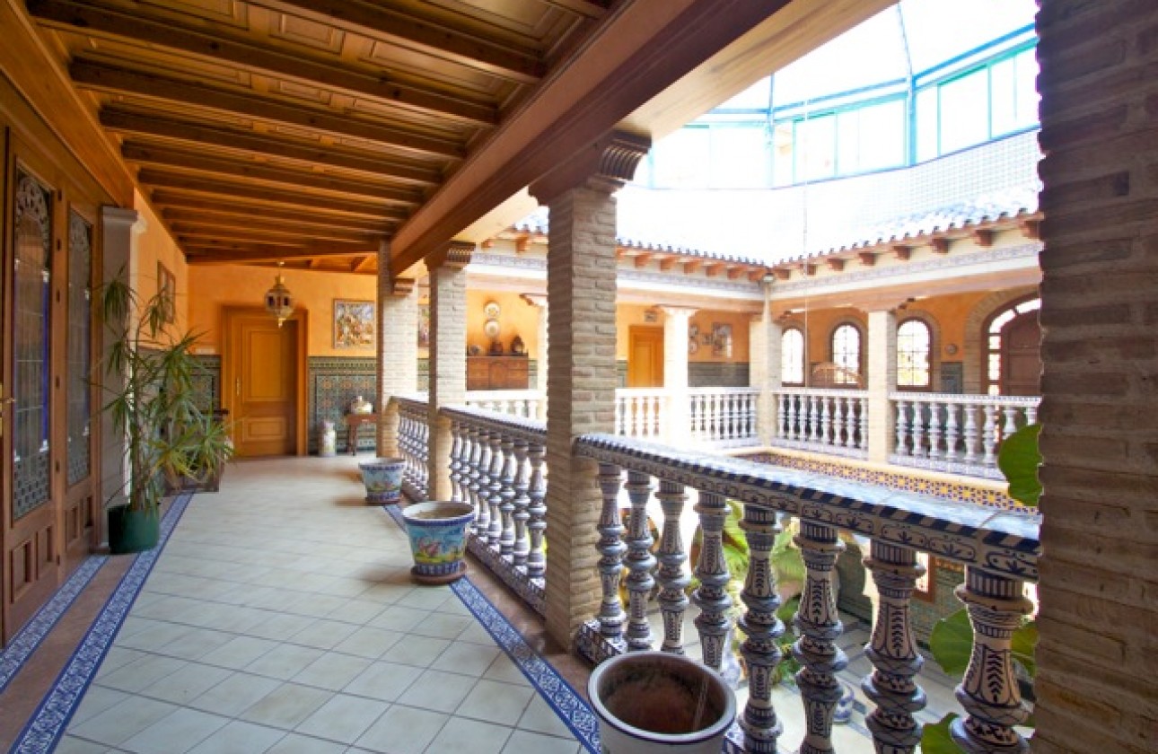 Resale - Villa - Orihuela Costa