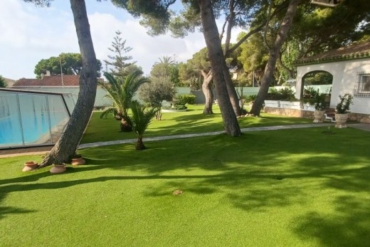 Resale - Villa - Orihuela Costa