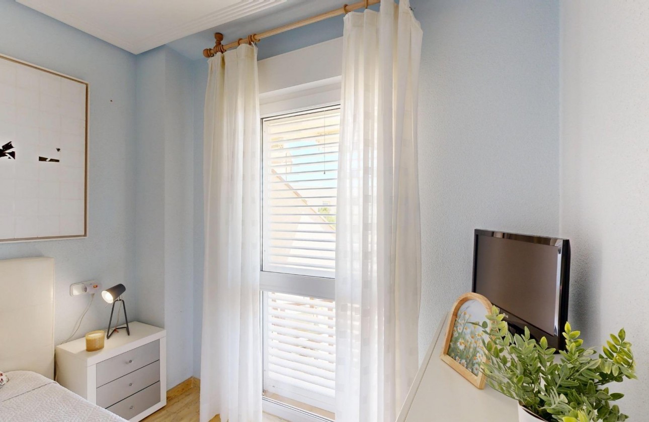 Reventa - Apartamento - Orihuela Costa - Campoamor