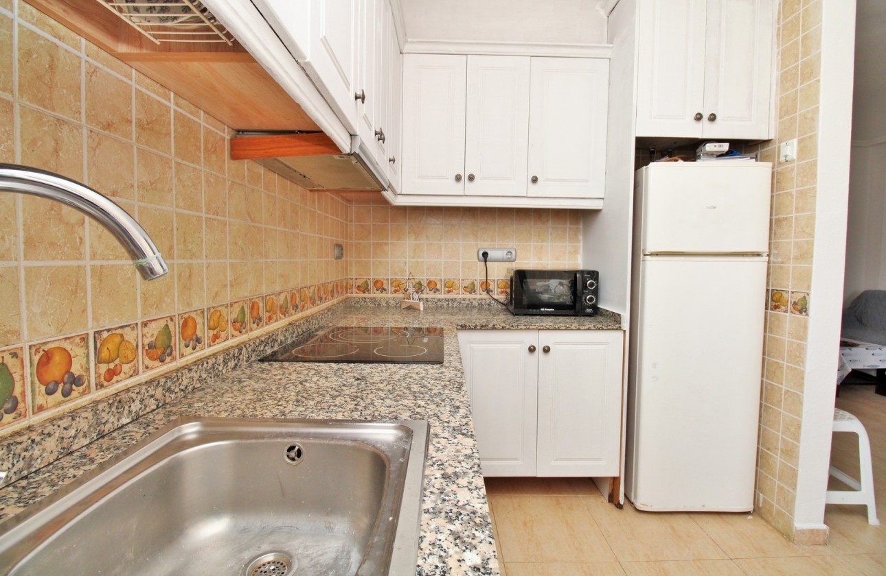 Resale - Apartment - Villamartin - PAU 8
