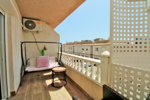 Resale - Apartment - Villamartin - PAU 8