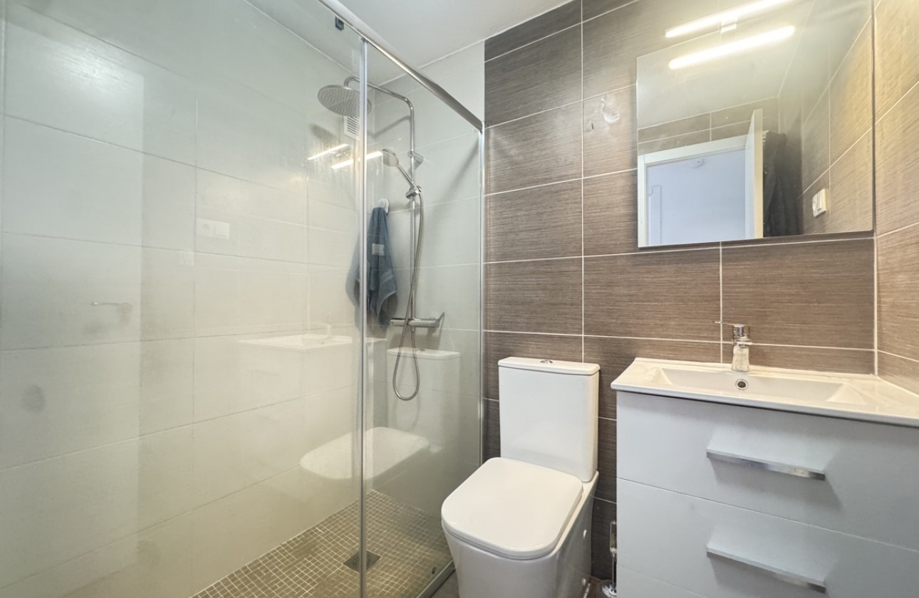 Resale - Apartment - Villamartin