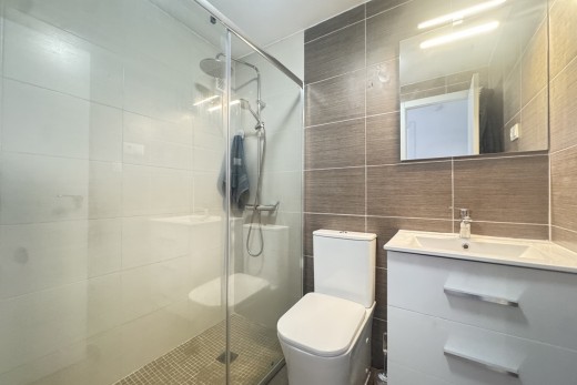 Resale - Apartment - Villamartin