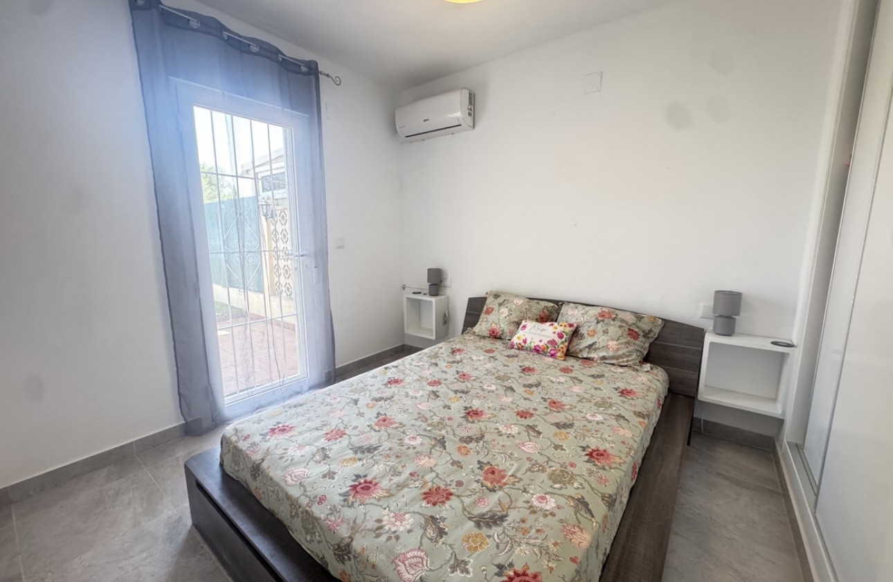 Resale - Apartment - Villamartin