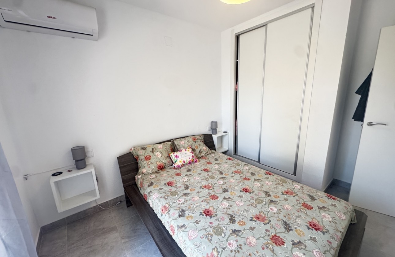 Resale - Apartment - Villamartin