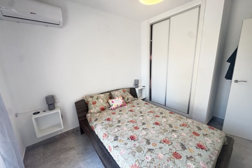 Resale - Apartment - Villamartin