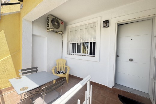 Resale - Apartment - Villamartin