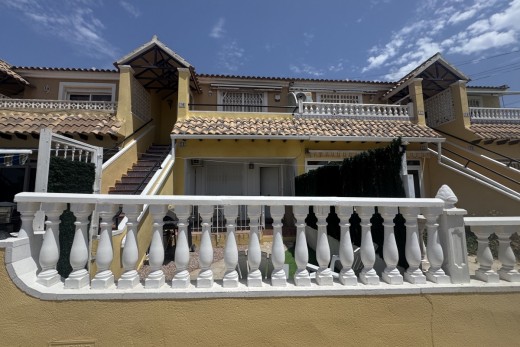 Resale - Apartment - Villamartin