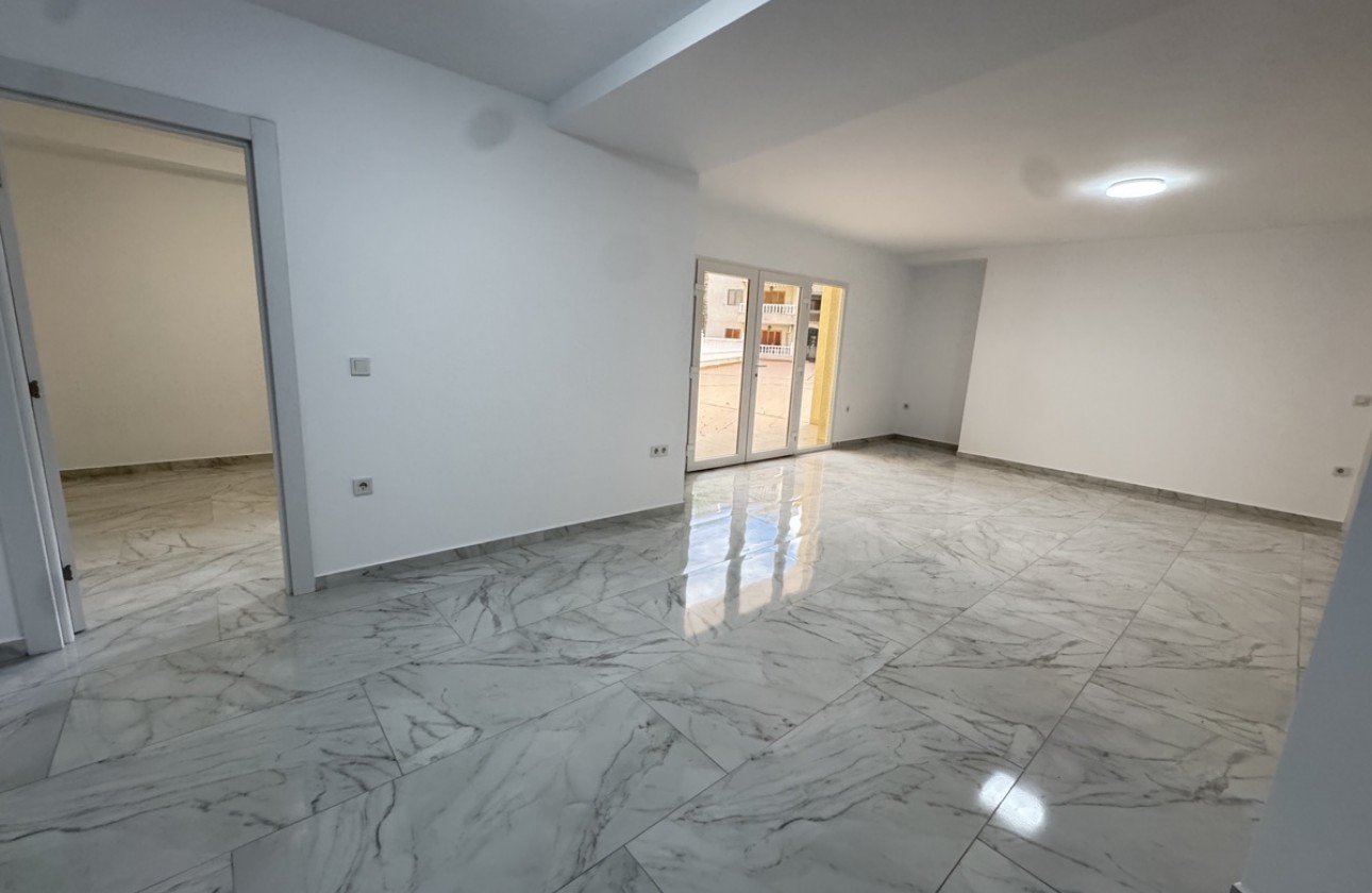 Resale - Apartment - Torrevieja