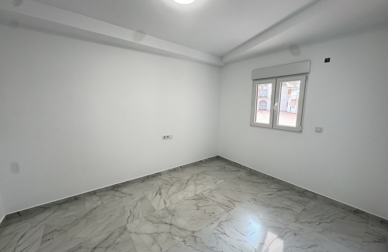 Resale - Apartment - Torrevieja