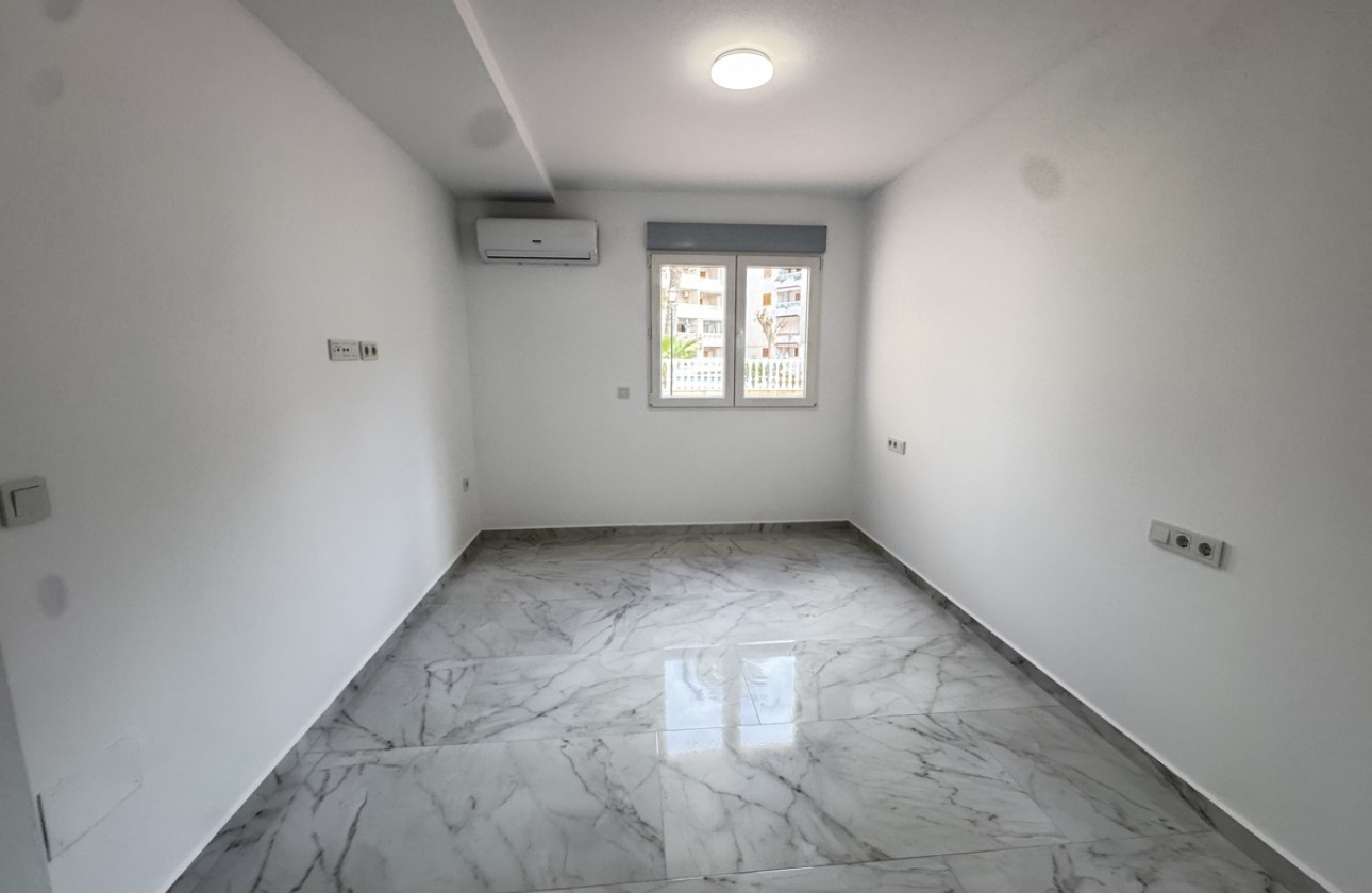 Resale - Apartment - Torrevieja